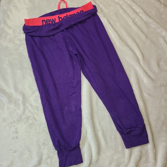 New Balance Crop Sweatpants Purple Womens Small Y2K style - Picture 3 of 9